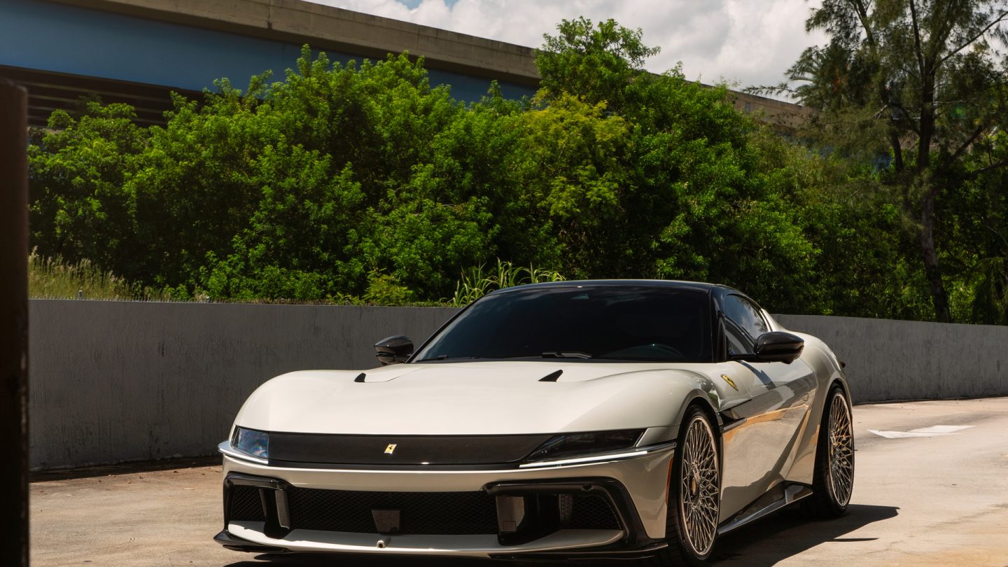 Ferrari 12cilindri on ANRKY Wheels