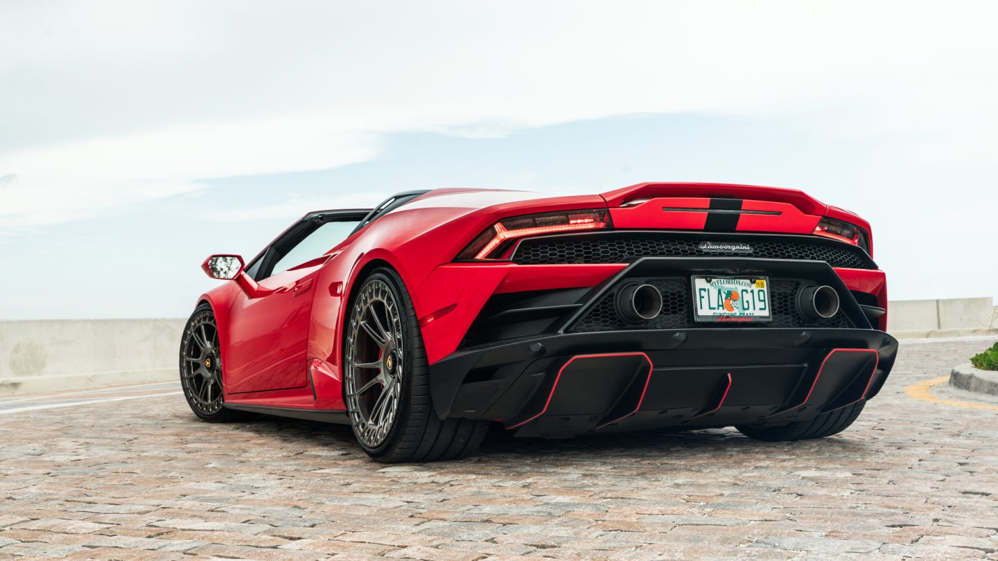 Lamborghini Huracan EVO on AG Wheels