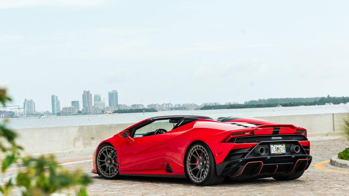 Lamborghini Huracan EVO on AG Wheels