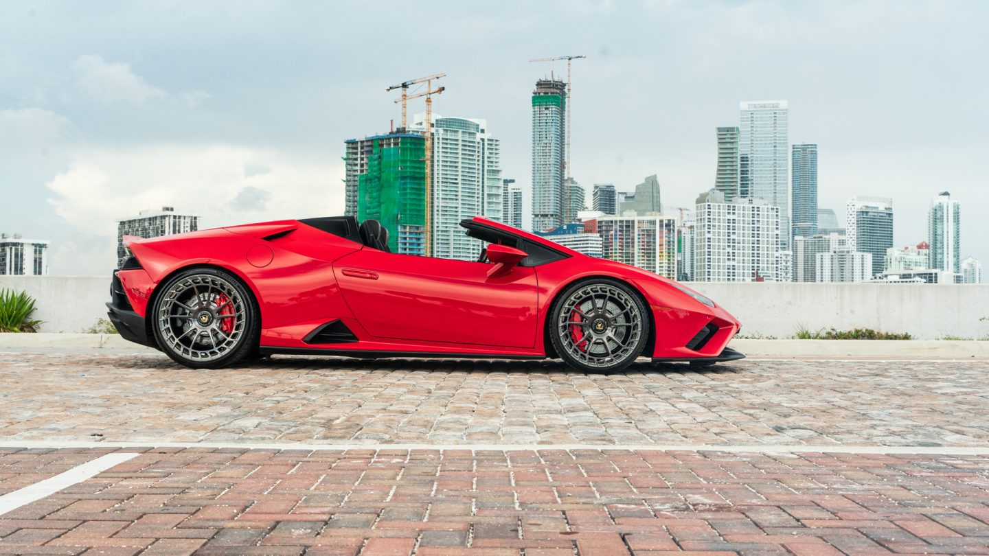 Lamborghini Huracan EVO on AG Wheels