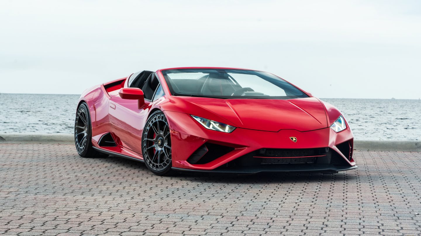 Lamborghini Huracan EVO on AG Wheels