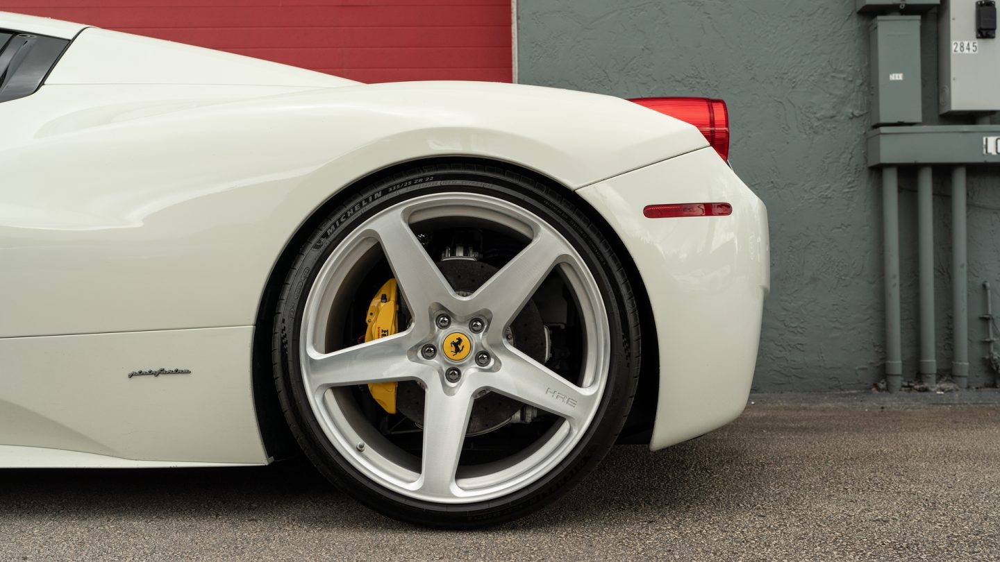 Ferrari 488 Spider on HRE 527M