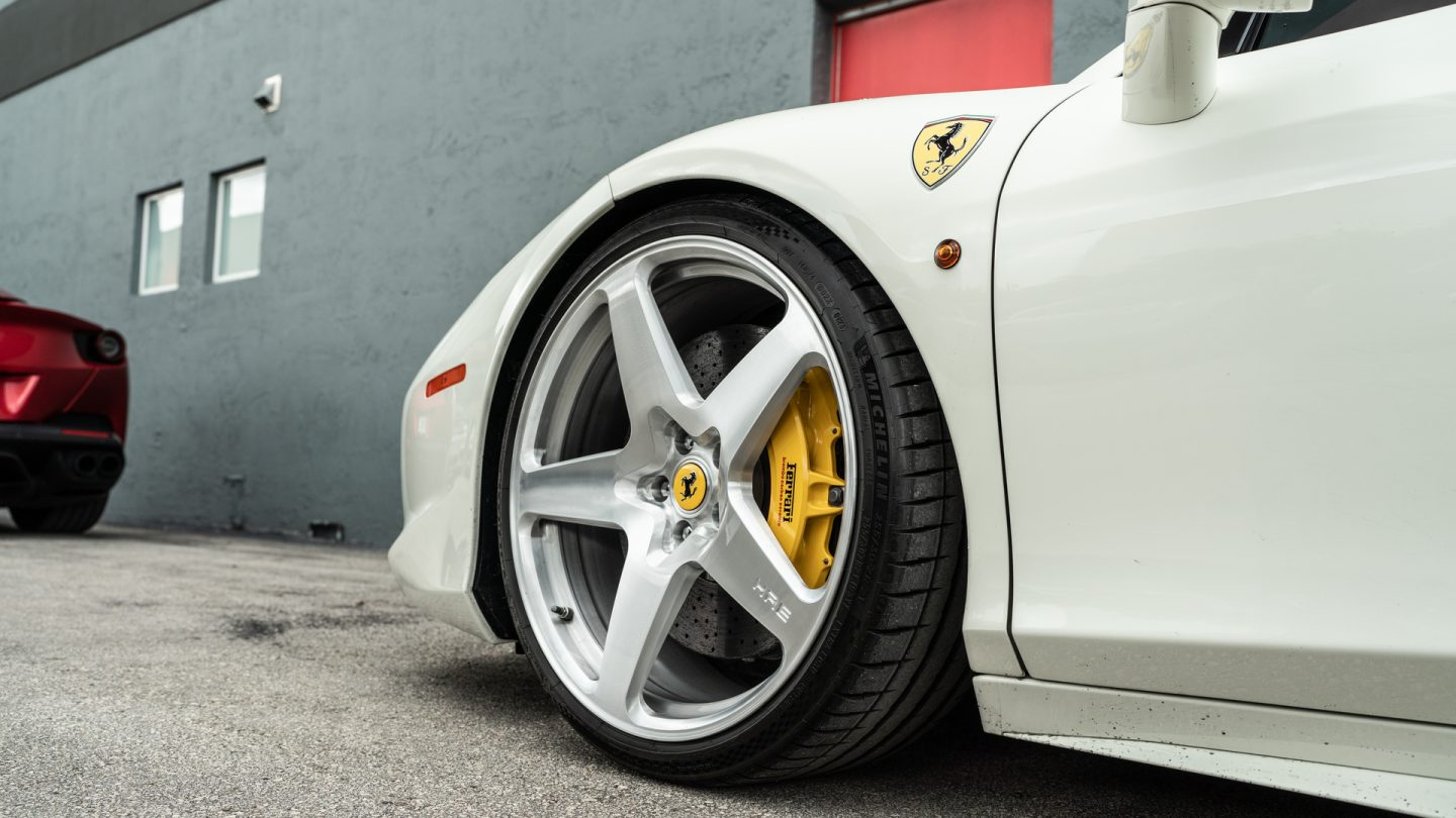 Ferrari 488 Spider on HRE 527M