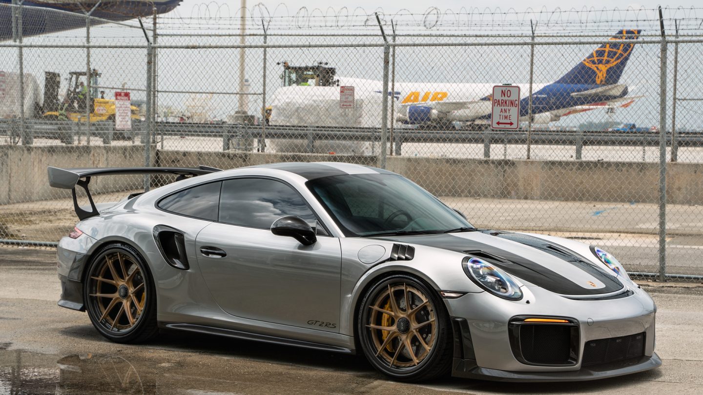 Porsche GT2RS on XR-301C carbon wheels from ANRKY