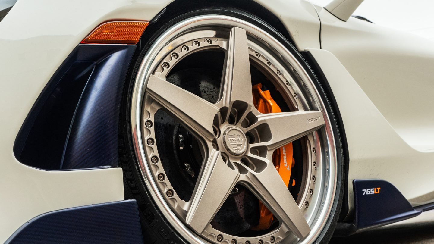 McLaren 765LT Spider on ANRKY RS5.3 RETROSeries