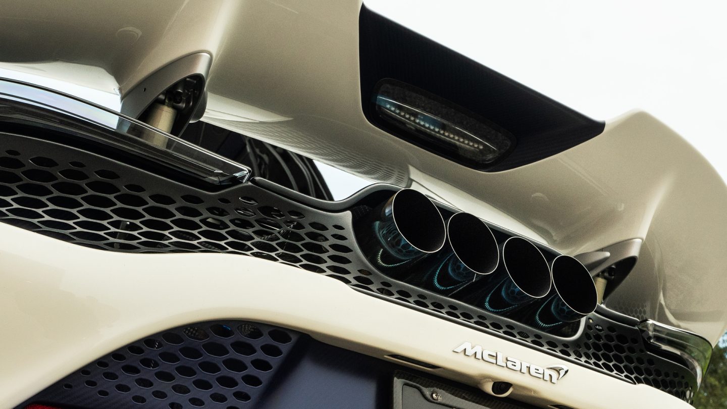McLaren 765LT Spider on ANRKY RS5.3 RETROSeries