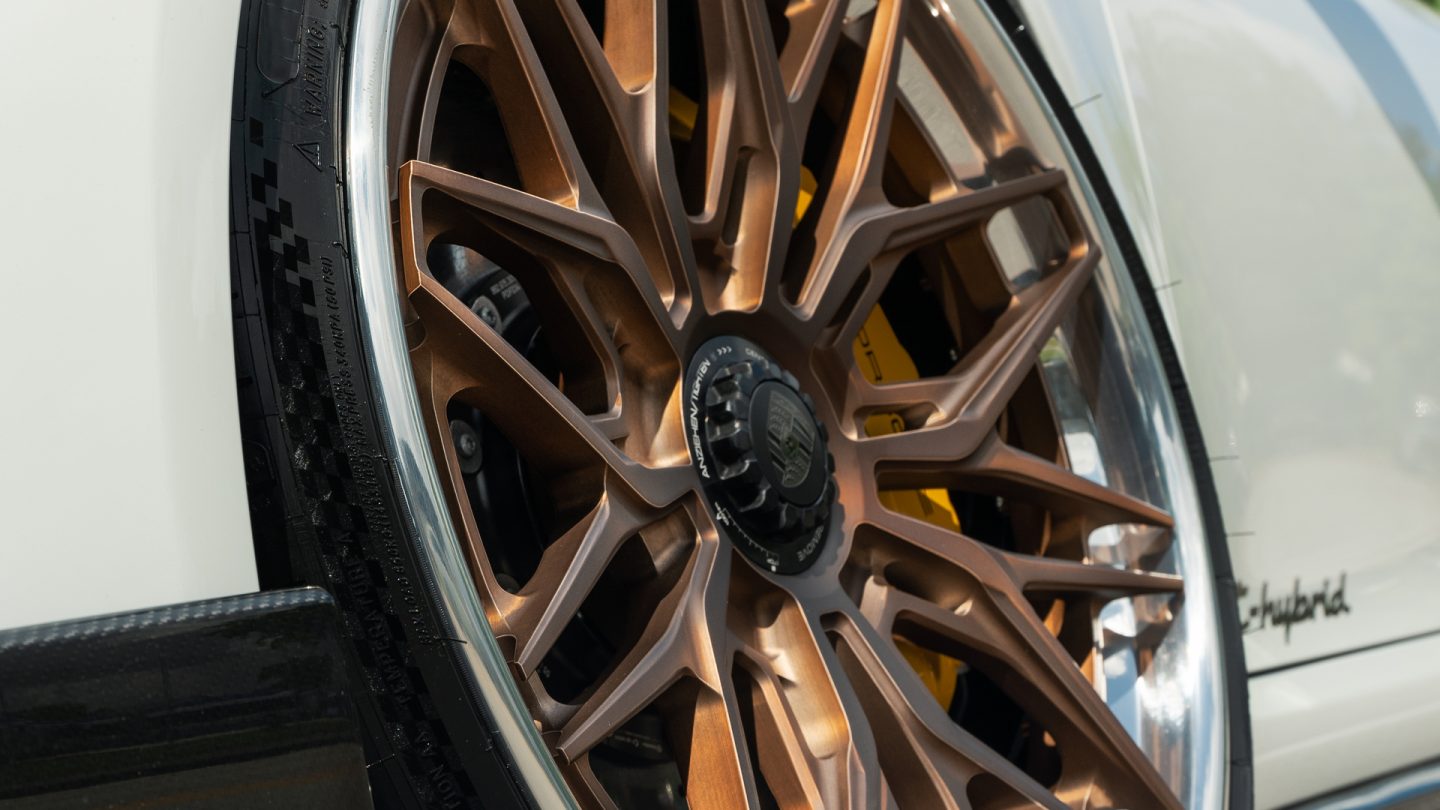 Porsche 992 on ANRKY S1-X3 Brushed Bronze
