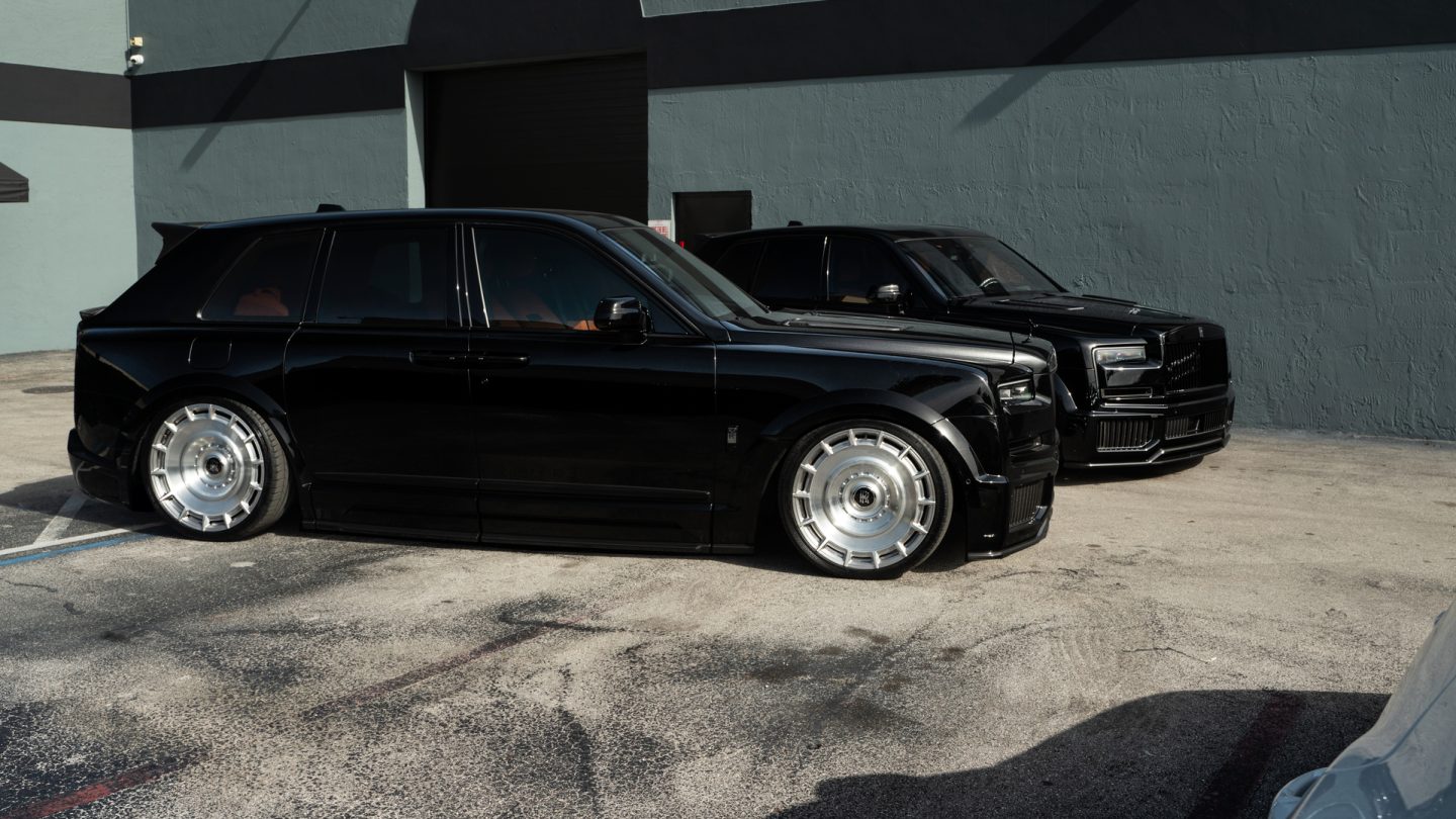 Rolls Royce Cullinan x2 on Urban Kits