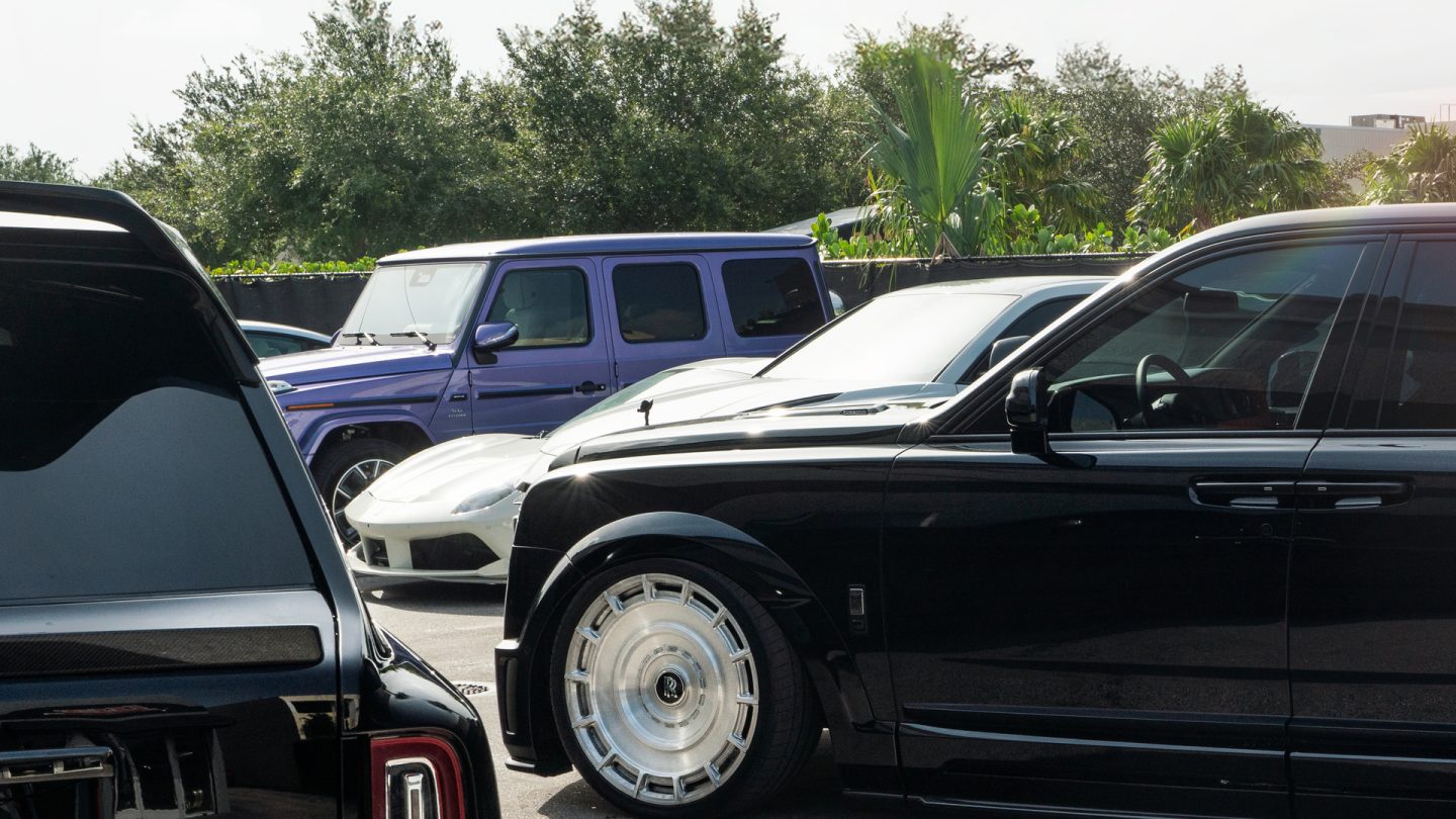 Rolls Royce Cullinan x2 on Urban Kits