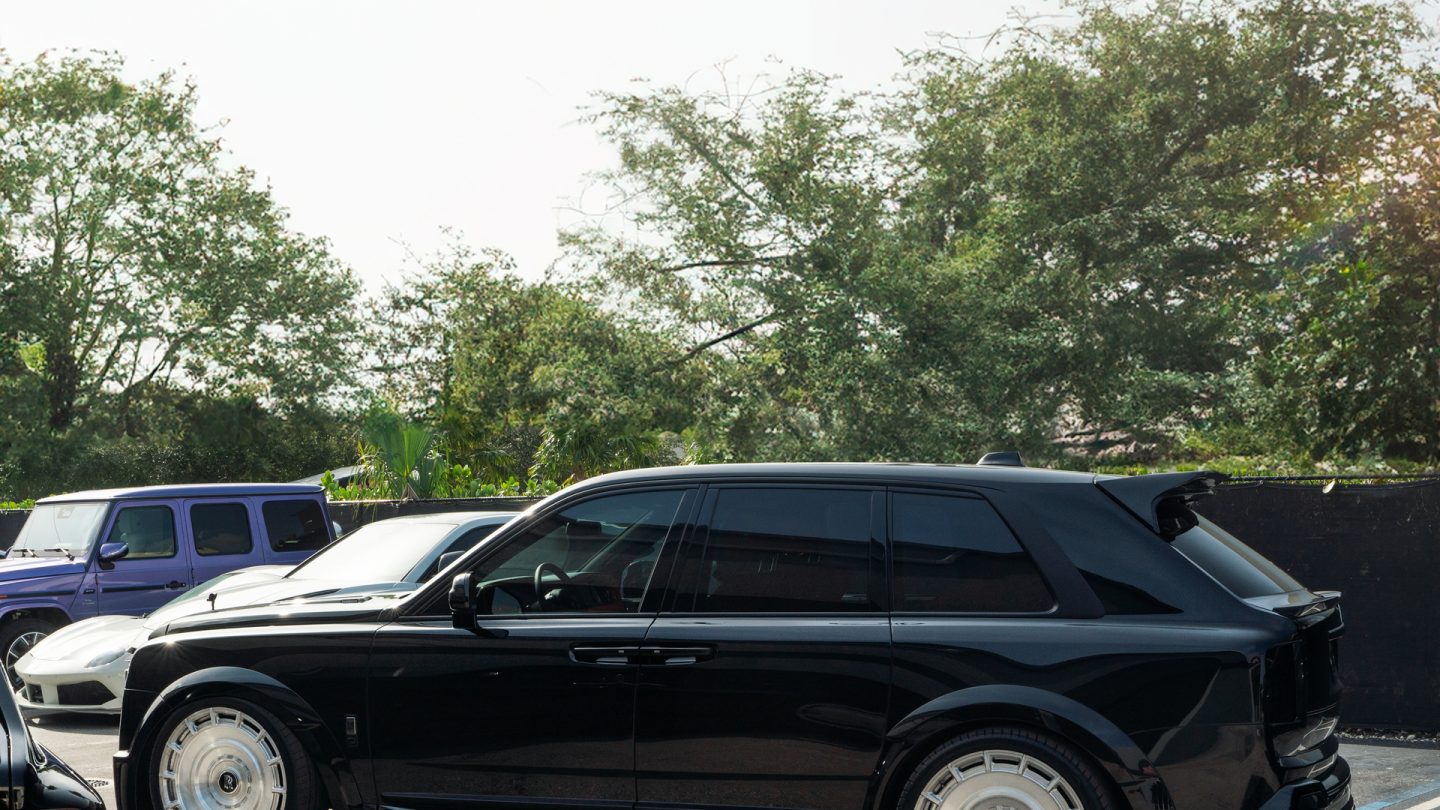 Rolls Royce Cullinan x2 on Urban Kits